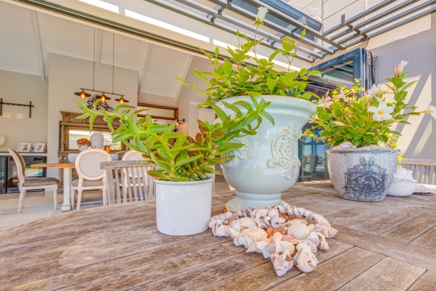 5 Bedroom Property for Sale in Kingswood Golf Estate Western Cape